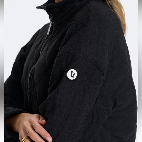 Vuori Jacket Womens XL Halo Insulated Jacket Active Warm Cozy Comfy Quilted - Picture 4 of 12